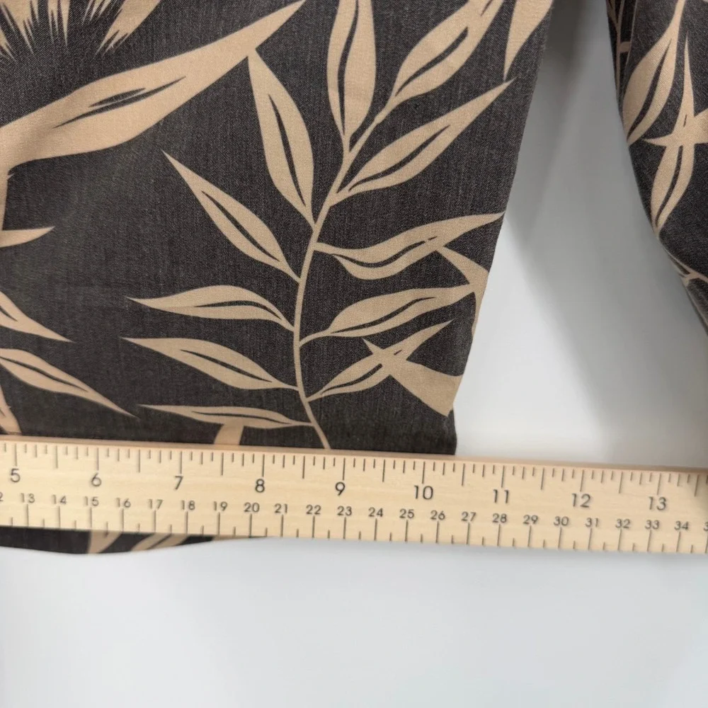 Goodfellow & Co Board Shorts Mens 33 Brown Leaf Print 4-Way Stretch Swim Trunks